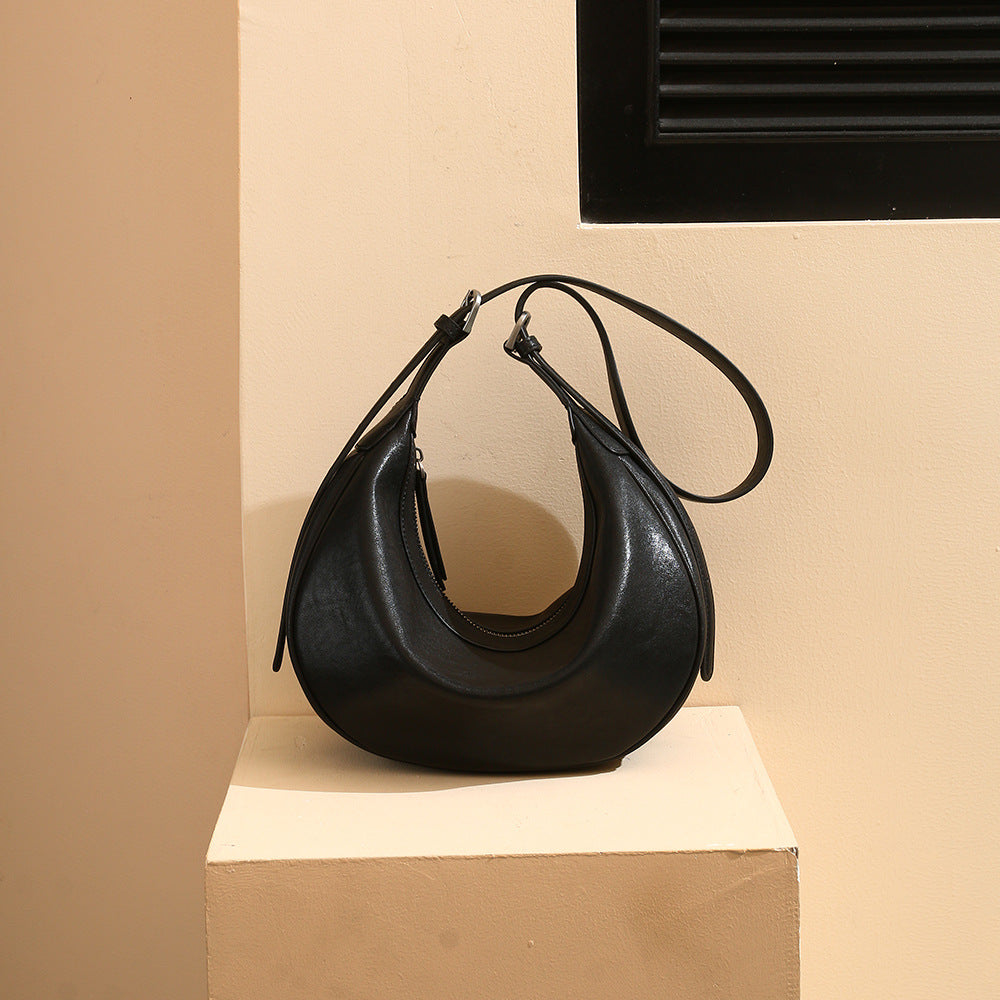 Vegetable-Tanned Leather Dumpling Bag