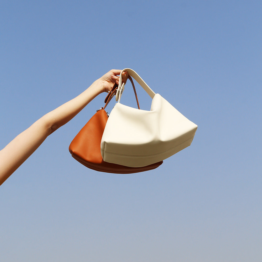 Minimal Leather Cosmetic Shoulder Bag